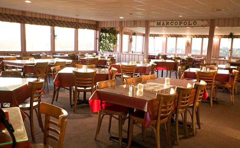 Marco Polo Inn Cavendish Exteriör bild